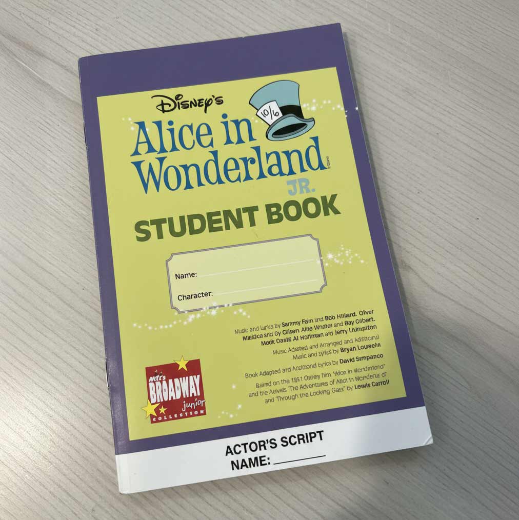 Alice in Wonderland Jr Script (10 pack)
