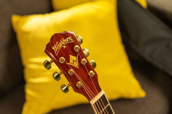 Washburn WD100CL Acoustic Guitar